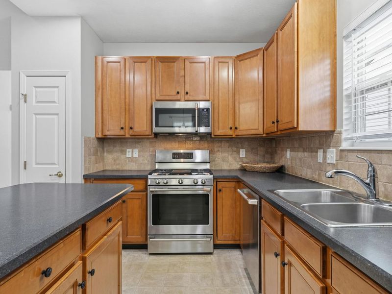 3240 Belstead Drive, Grove City, OH 43123 Photo 9