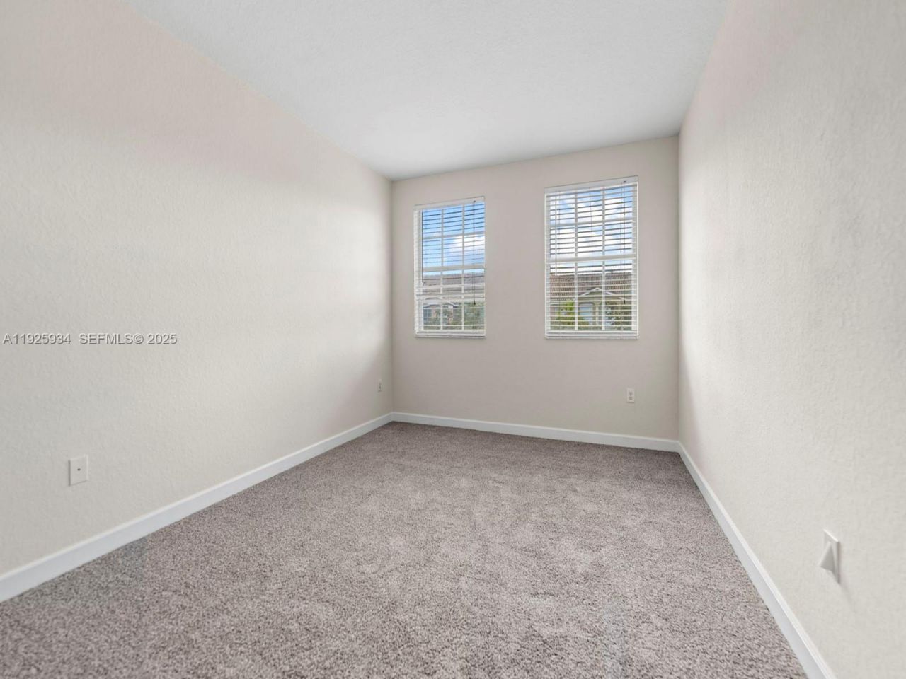 2512 SE 15th Ct, Homestead, FL 33035 Photo