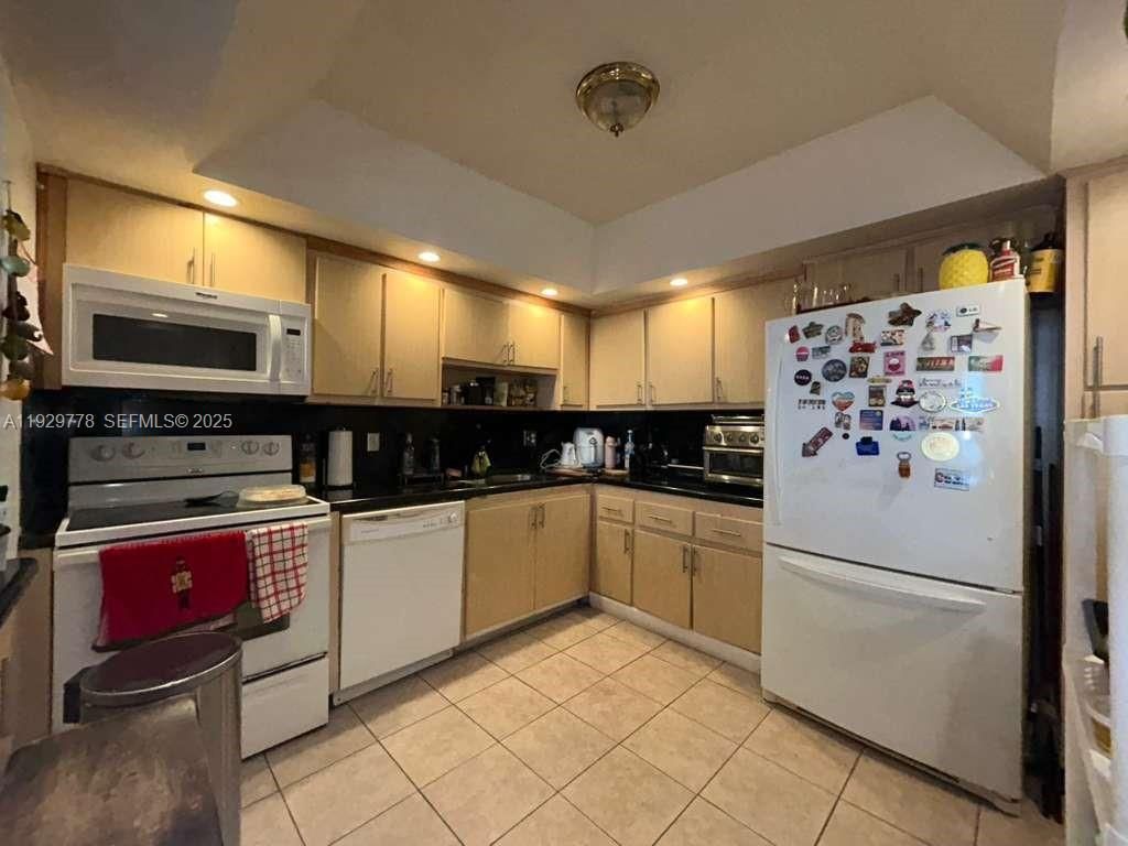 13499 Biscayne Blvd, Unit 1206, North Miami, FL 33181 Photo