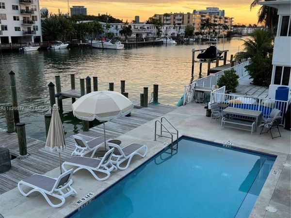 8035 Crespi Blvd, Unit 13, Miami Beach, FL 33141