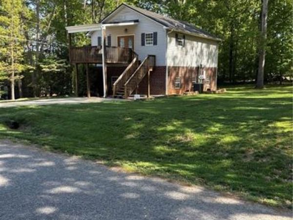 103 Robinhood Road, Lexington, NC 27292