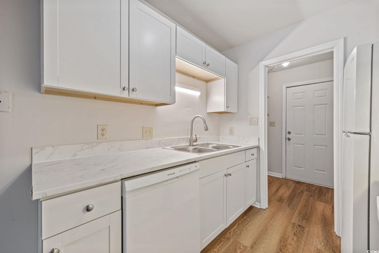 209 Cedar St. Photo 10