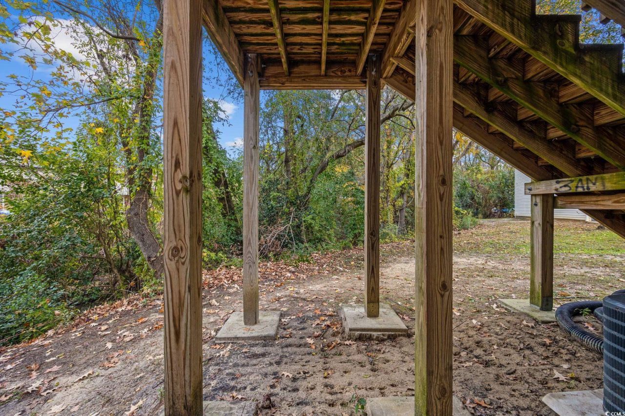 209 Cedar St. Photo 16