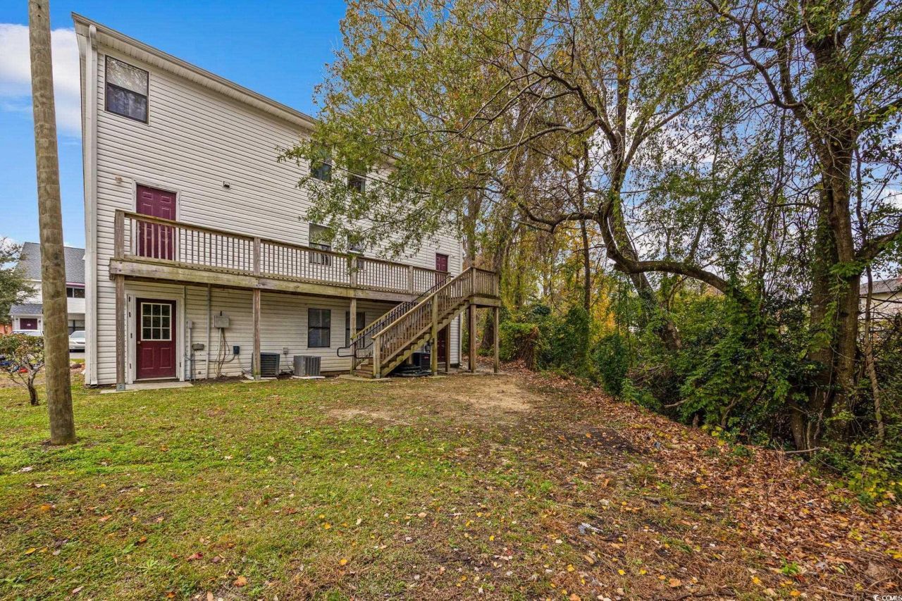 209 Cedar St. Photo 17