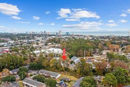 209 Cedar St. photo 4