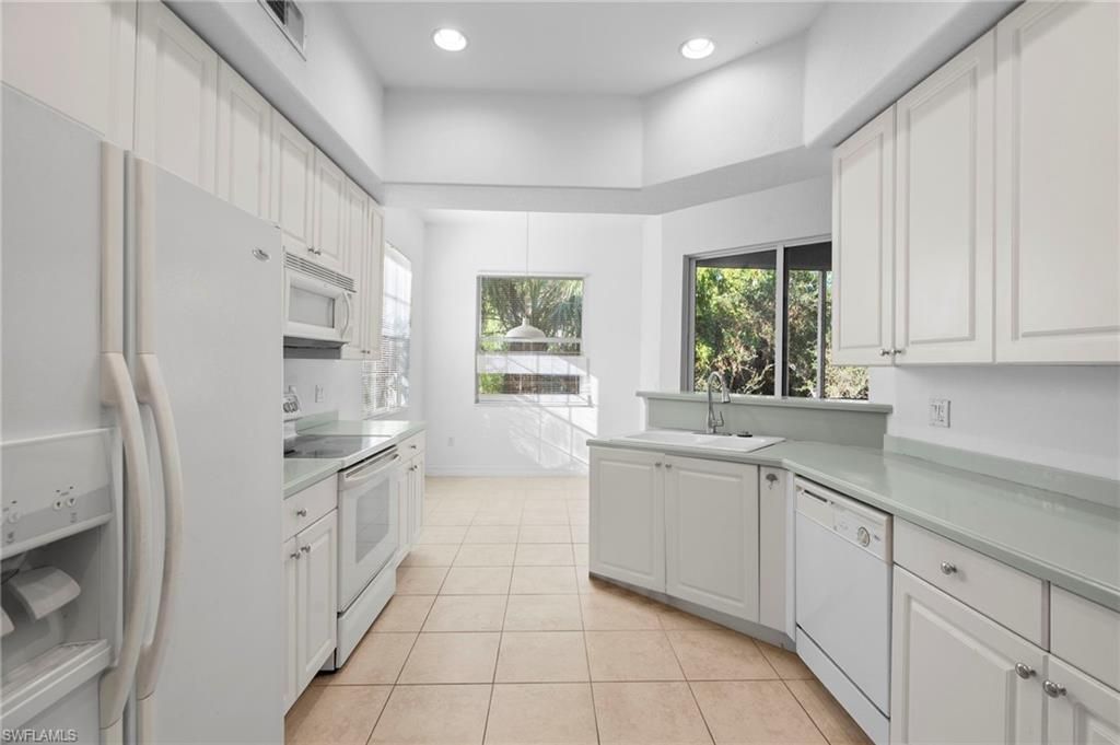 6010 Jonathans Bay Cir, Unit 102, Fort Myers, FL 33908 Photo