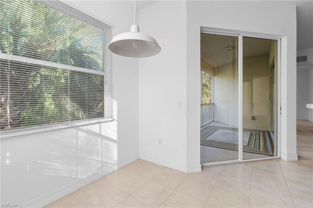 6010 Jonathans Bay Cir, Unit 102, Fort Myers, FL 33908 Photo