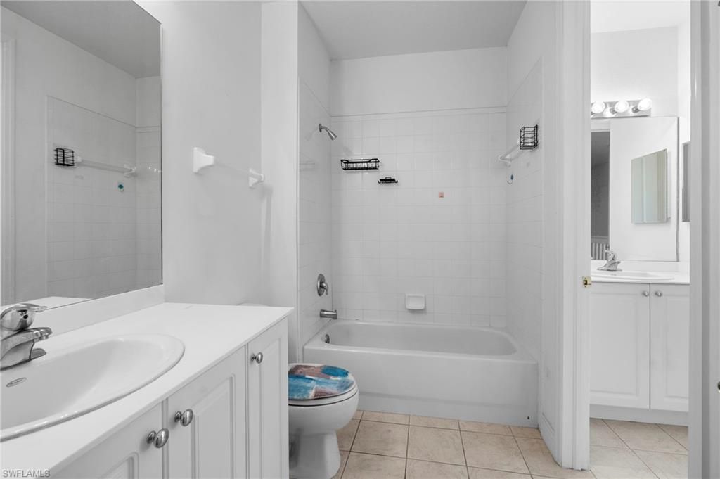 6010 Jonathans Bay Cir, Unit 102, Fort Myers, FL 33908 Photo
