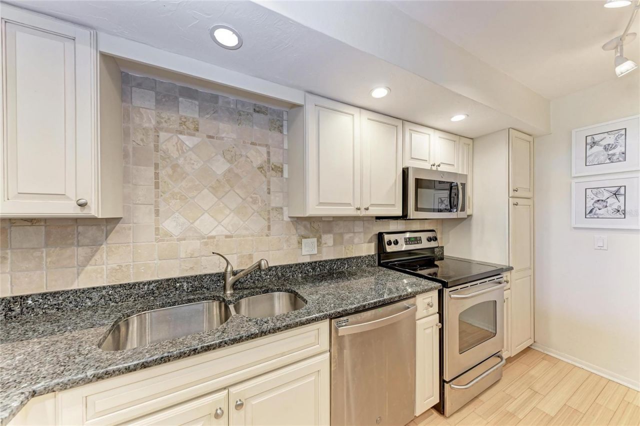 1965 Gulf Of Mexico Drive, Unit G5-303, Longboat Key, FL 34228 Photo