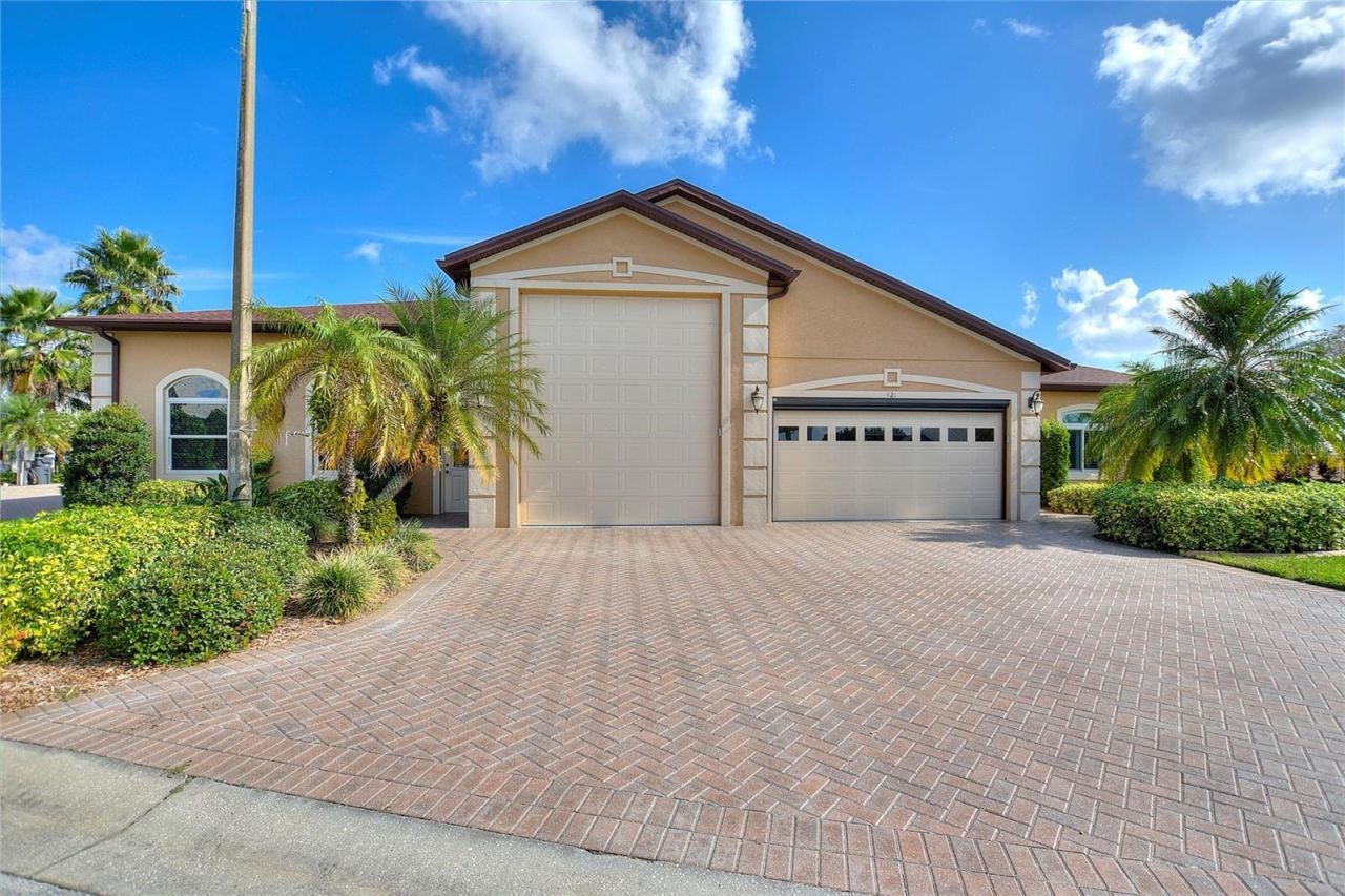 421 Travelers Drive, Polk City, FL 33868 Photo