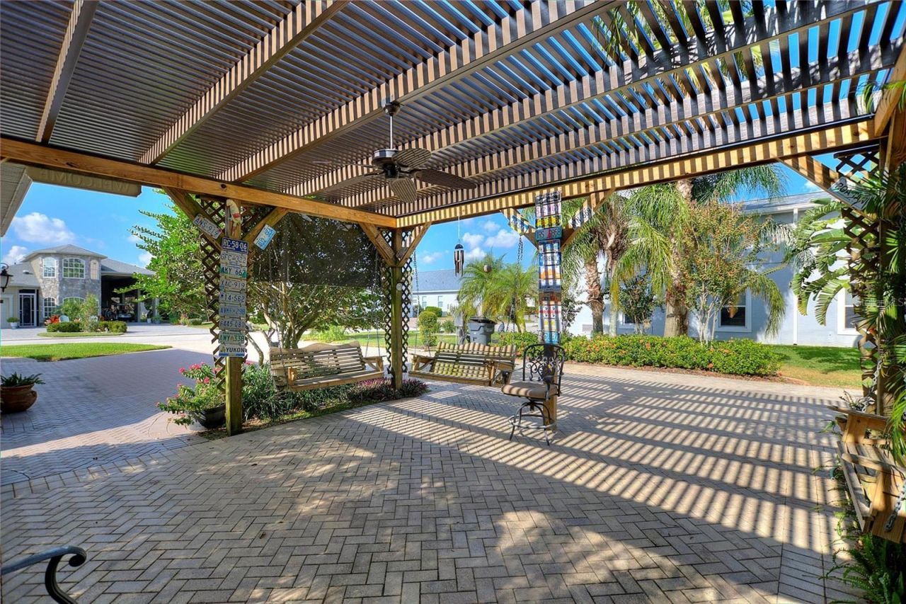 421 Travelers Drive, Polk City, FL 33868 Photo