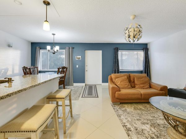 3100 Springdale Boulevard, Unit 314, Palm Springs, FL 33461