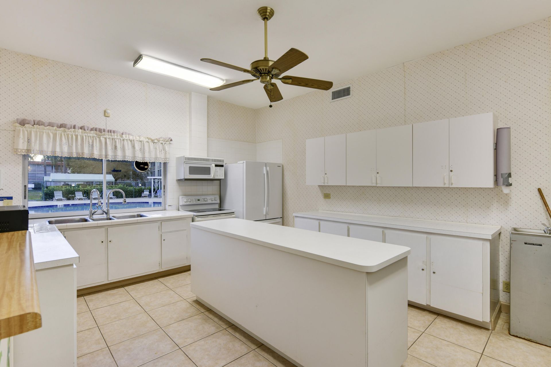 3100 Springdale Boulevard, Unit 314, Palm Springs, FL 33461 Photo
