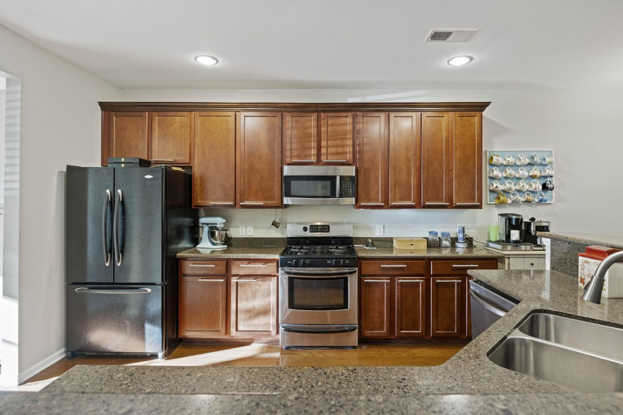 3031 Ellington Drive Photo 13