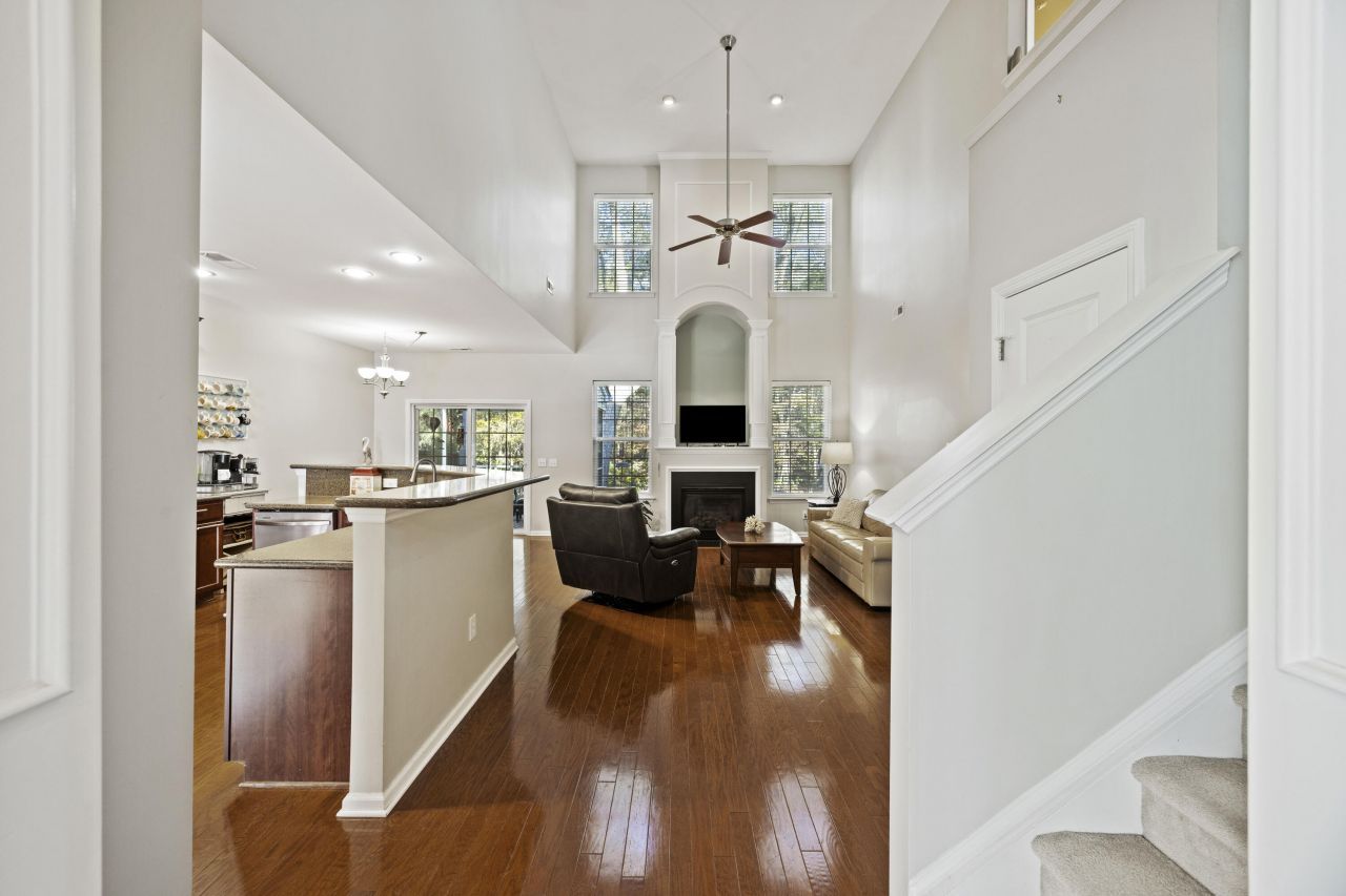 3031 Ellington Drive Photo 5