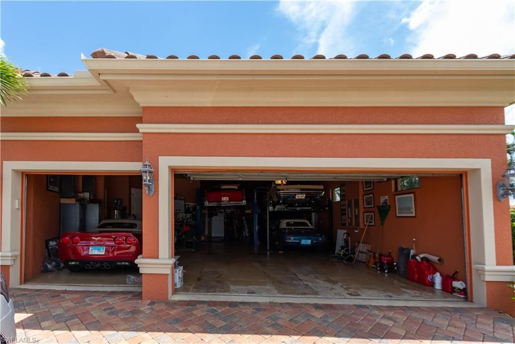 447 Avalon Dr , Cape Coral, FL 33904 Photo