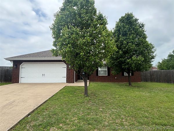 2509 Tanglewood Court, Ardmore, OK 73401