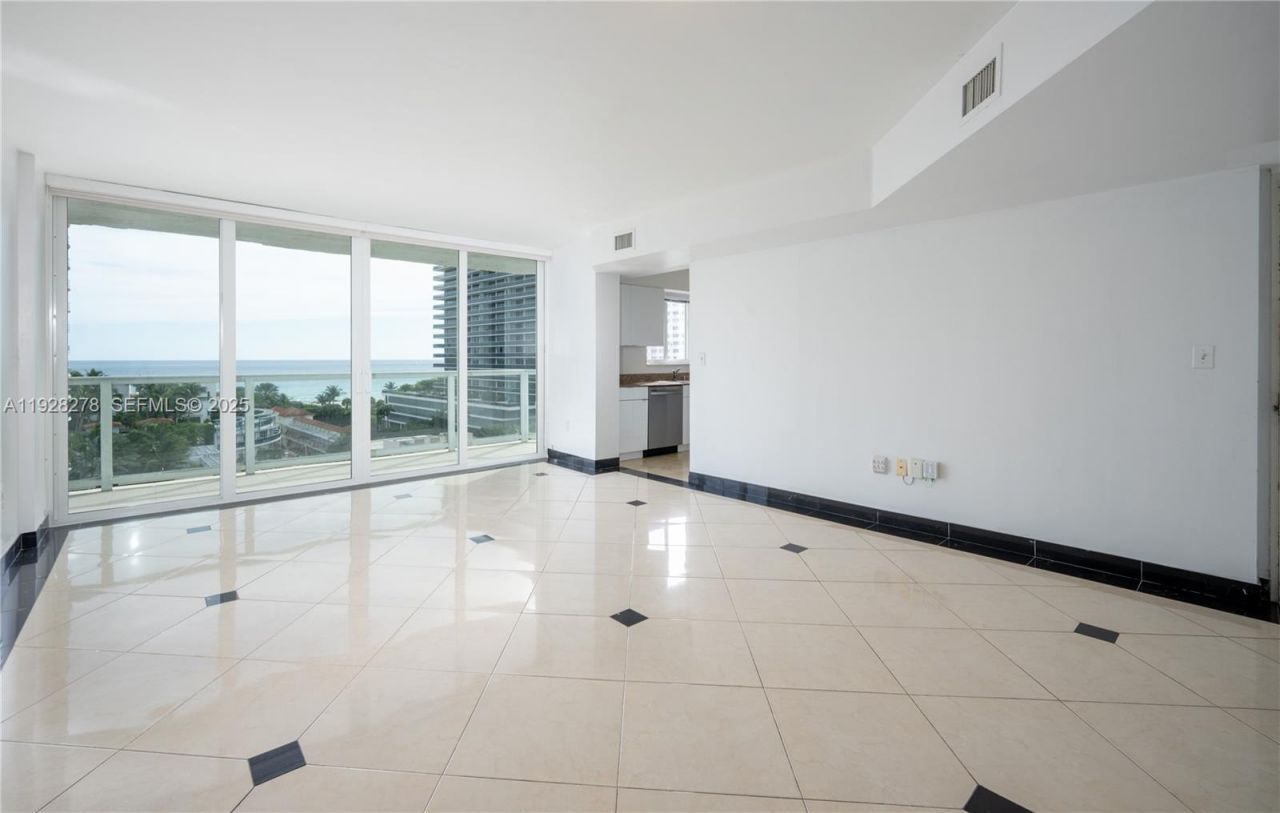 5900 Collins Ave, Unit 906, Miami Beach, FL 33140 Photo