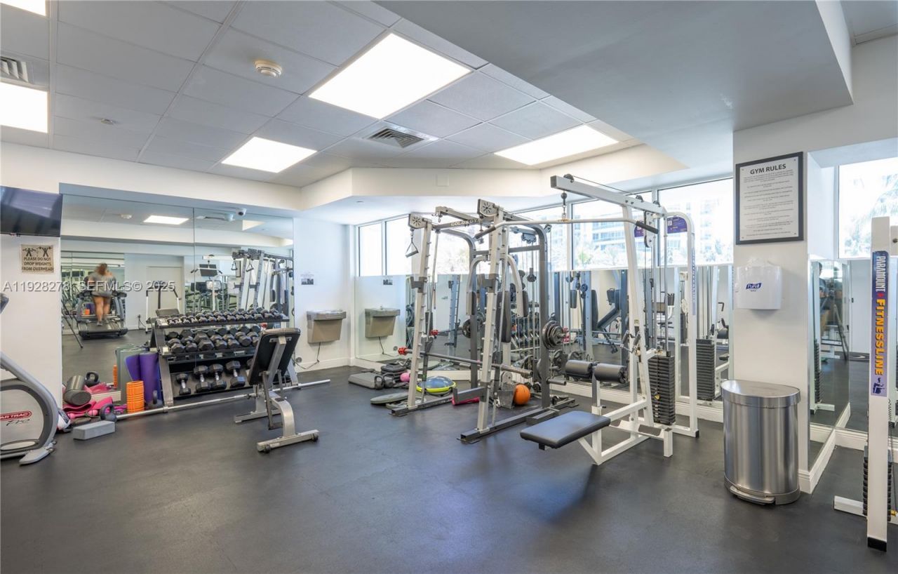 5900 Collins Ave, Unit 906, Miami Beach, FL 33140 Photo