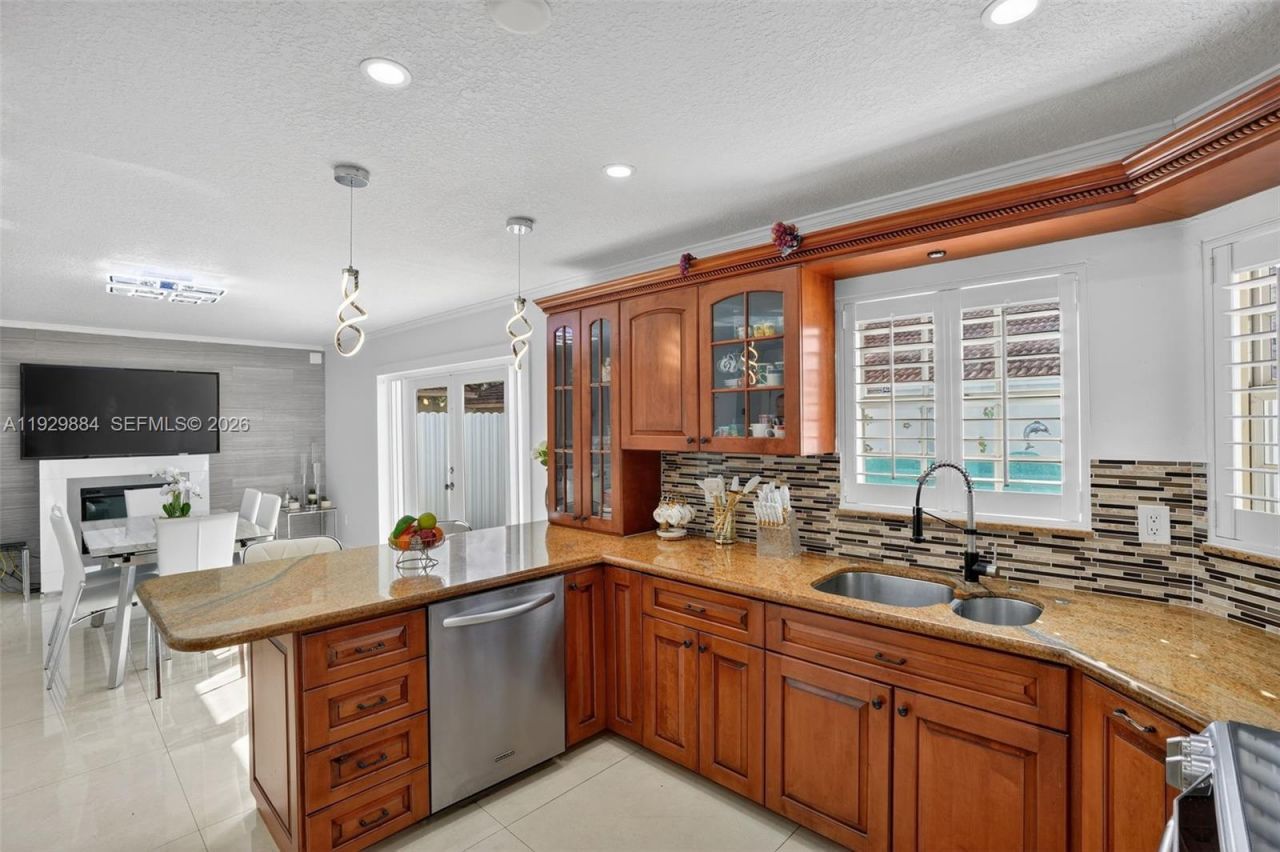 13966 SW 13th St, Miami, FL 33184 Photo