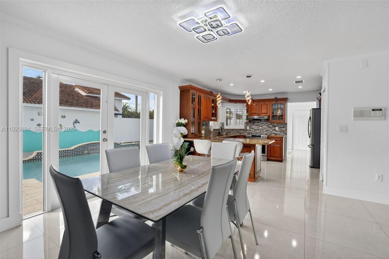 13966 SW 13th St, Miami, FL 33184 Photo