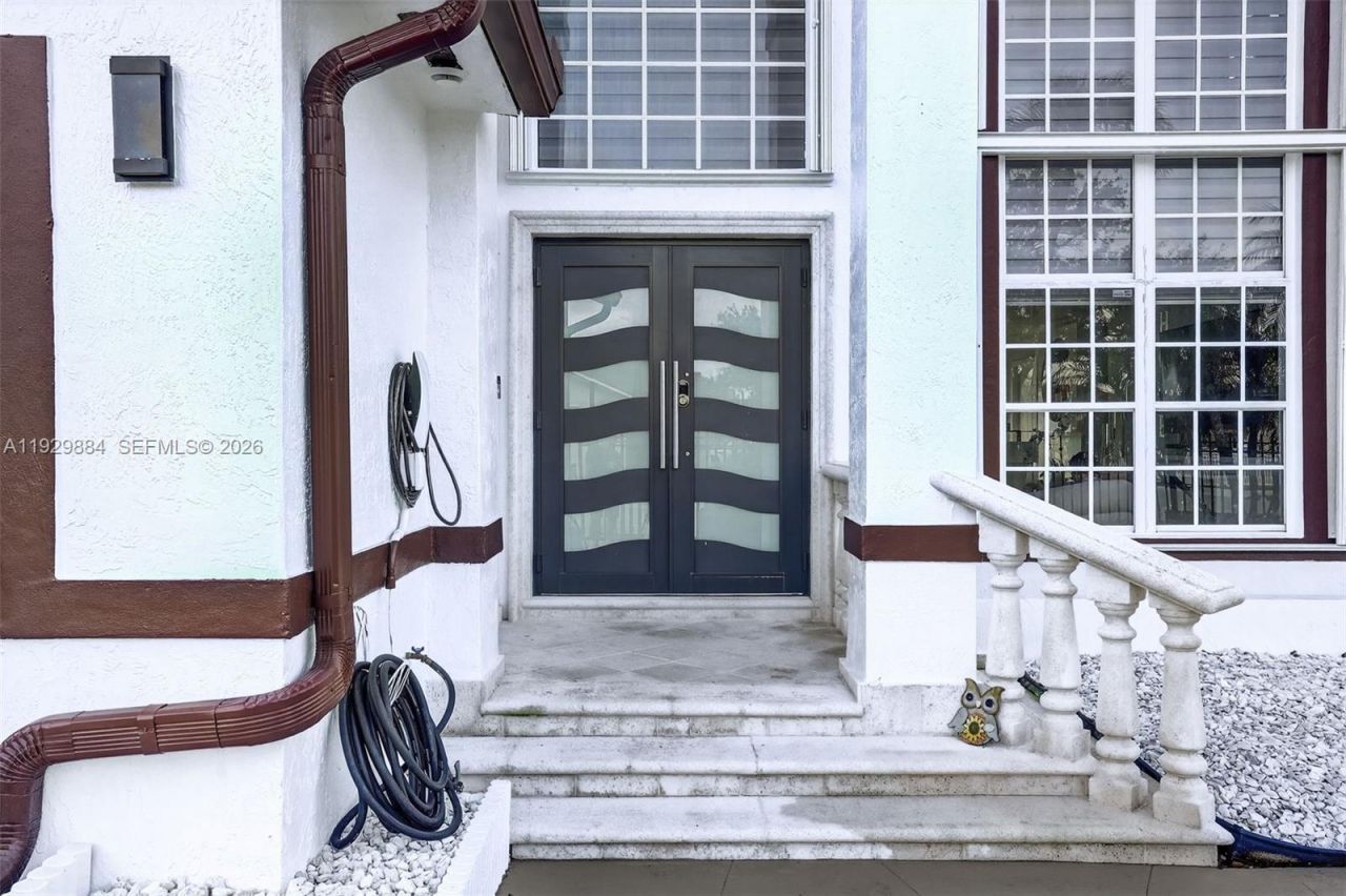 13966 SW 13th St, Miami, FL 33184 Photo