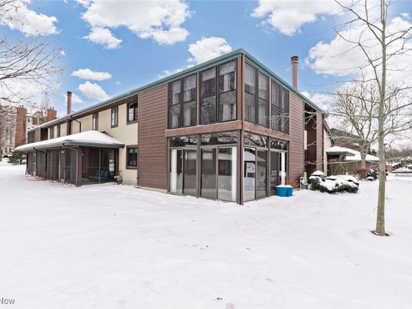 245 Quail Roost, Mayfield Heights, OH 44124