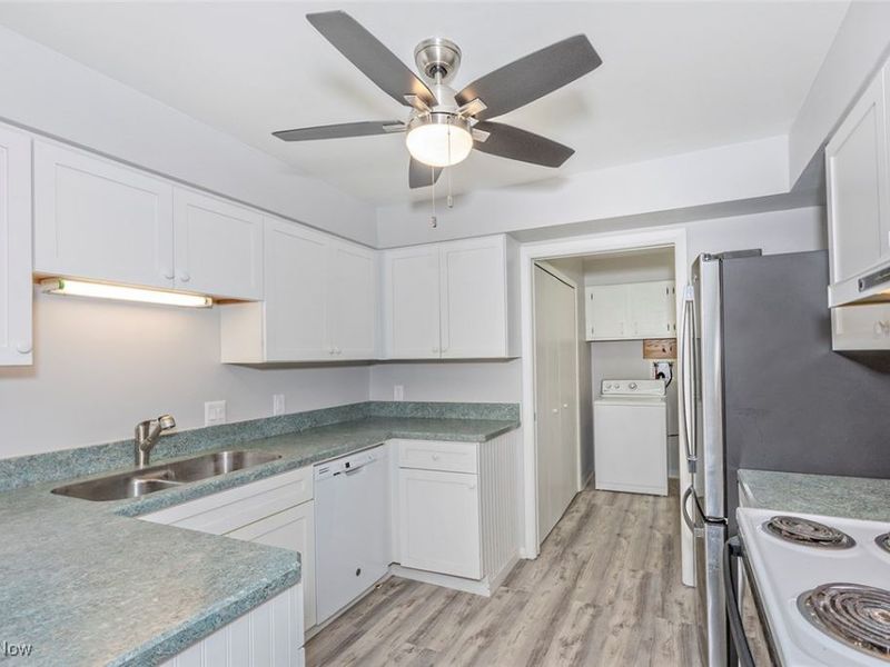 245 Quail Roost, Mayfield Heights, OH 44124 Photo 7