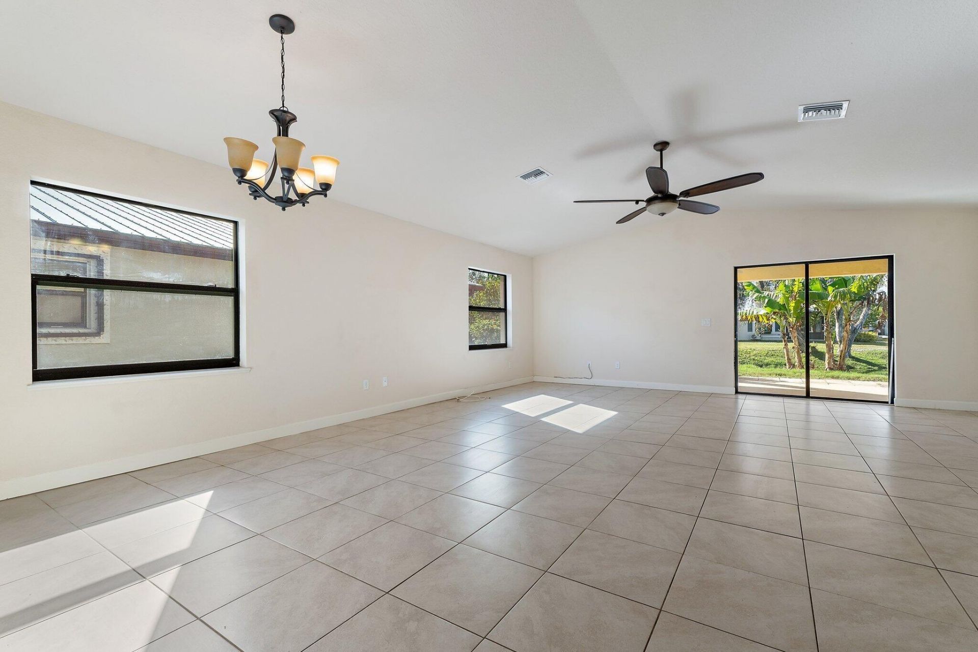 3 S Granada Lane, Port Saint Lucie, FL 34952 Photo
