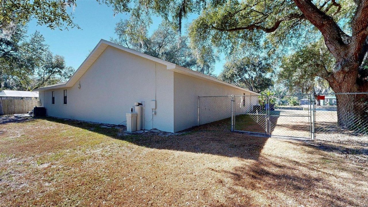 12005 Deerfoot Place, Thonotosassa, FL 33592 Photo