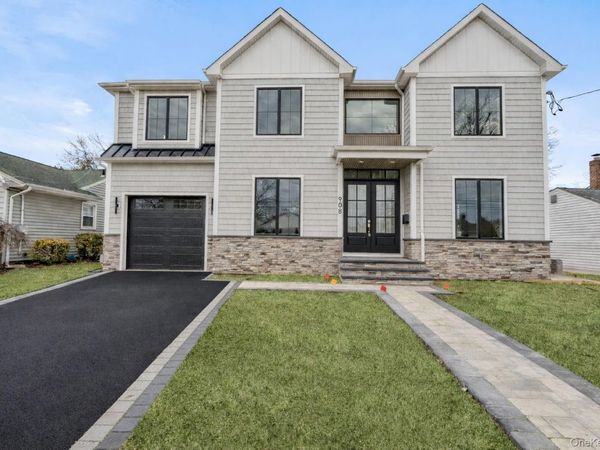 908 Maple Lane, East Meadow, NY 11554