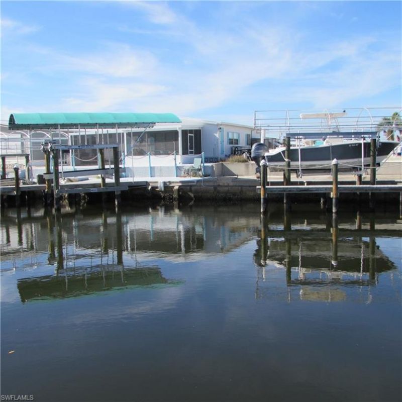 3099 Binnacle Ln, Saint James City, FL 33956 Photo