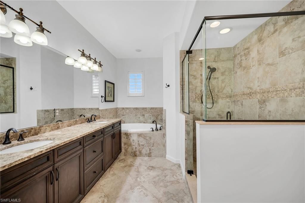 6689 Alden Woods Cir, Unit 201, Naples, FL 34113 Photo