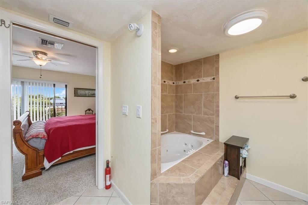 1400 Blue Point Ave, Unit 208, Naples, FL 34102 Photo