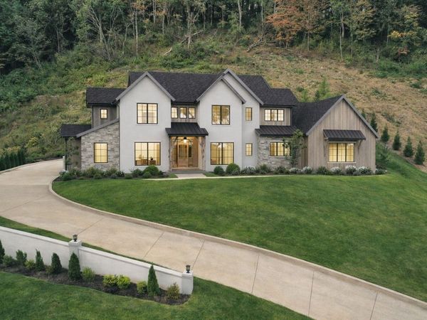 1059 Stockett Drive, Nashville, TN 37221