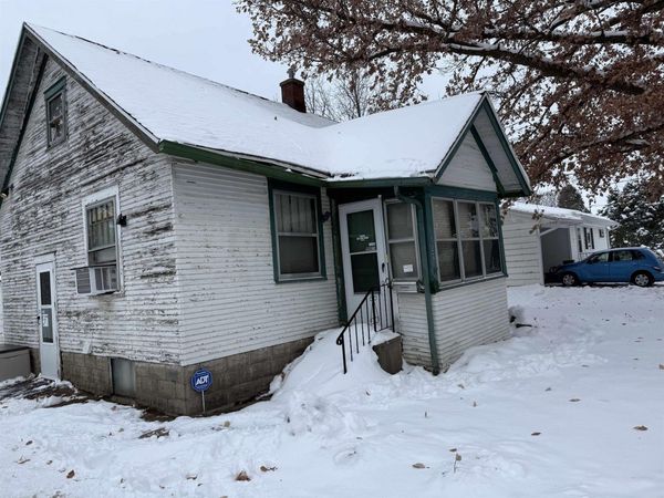 627 Downing Avenue, Waterloo, IA 50701