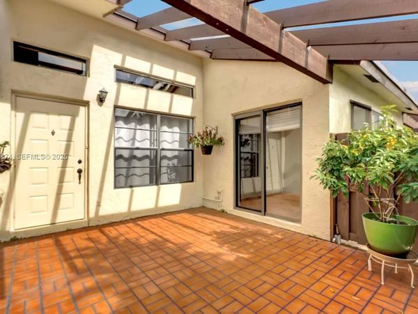 5170 Nesting Way, Unit B, Delray Beach, FL 33484