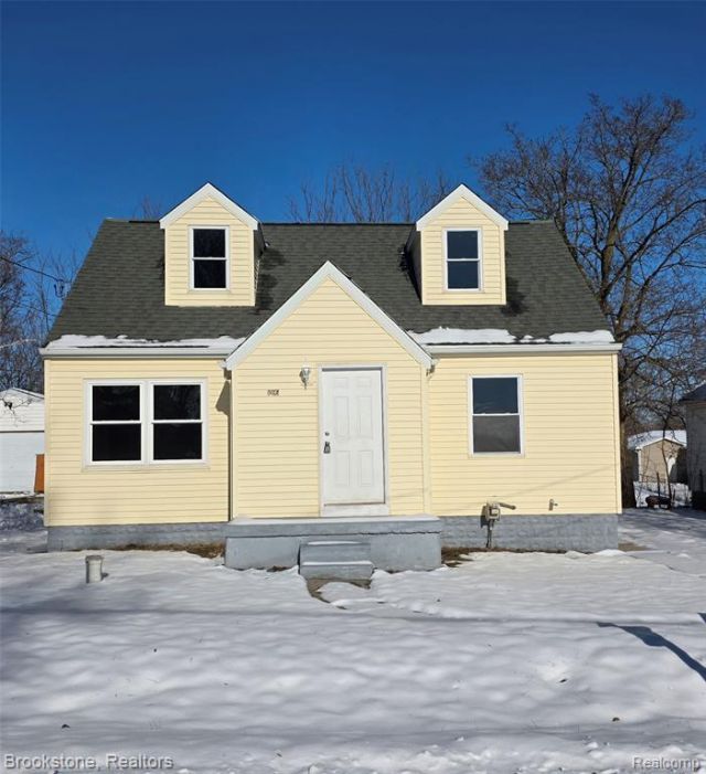 1095 Pine Street, Genesee Township, MI 48458 Main Photo