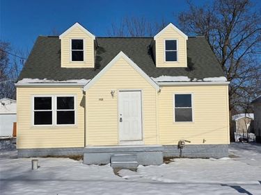 1095 Pine Street, Genesee Twp, MI 48458