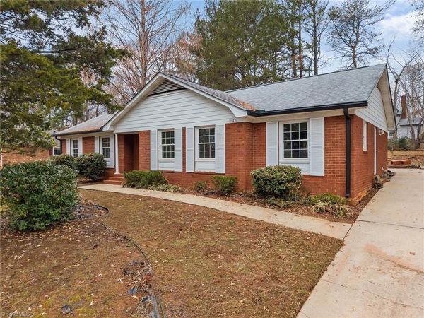 1045 S Magnolia Street, Mooresville, NC 28115