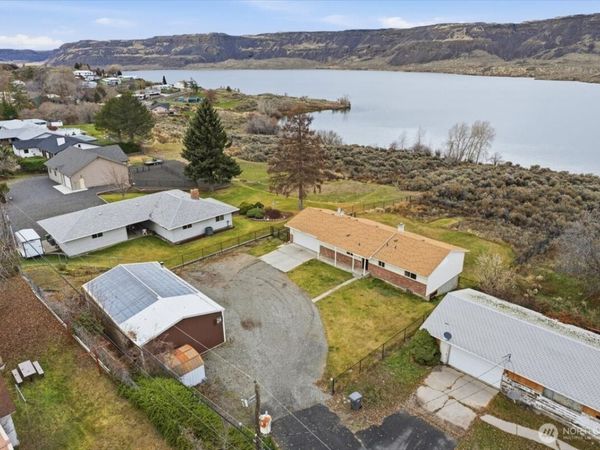 216 Sandy Lane , Electric City, WA 99123