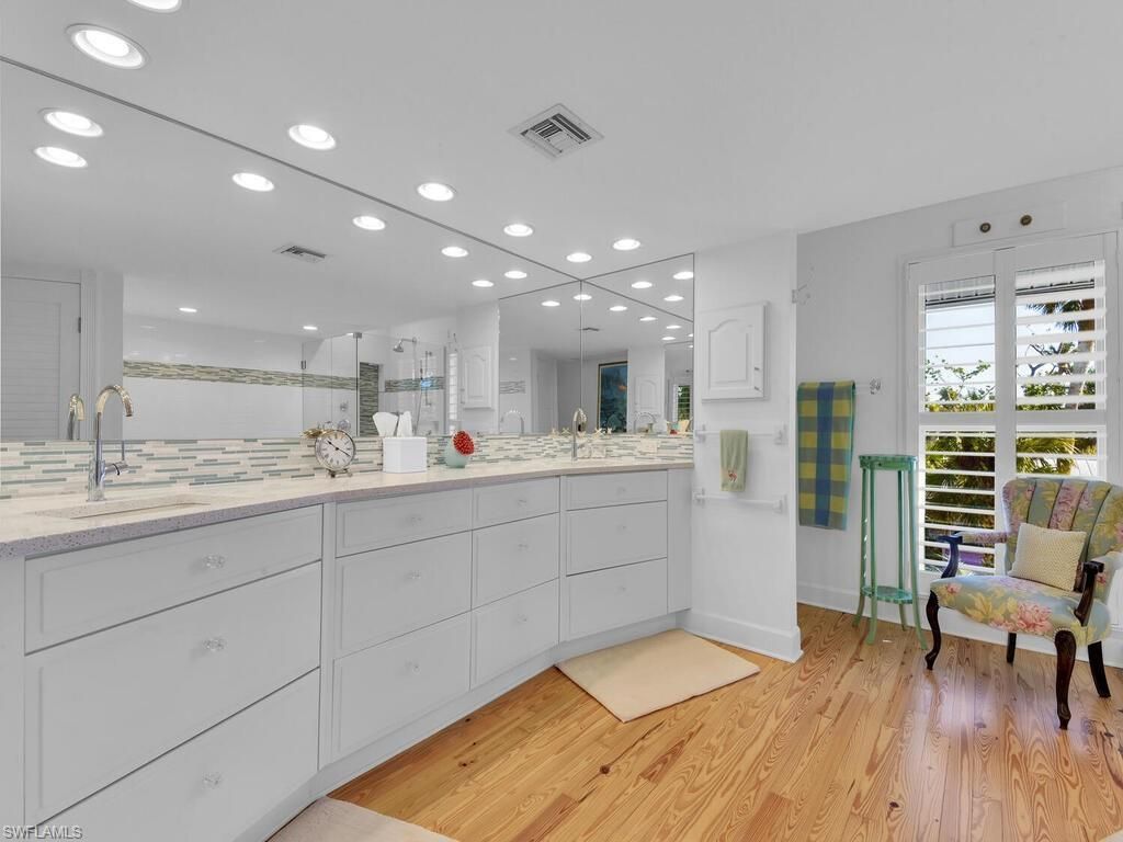 8315 Main St, Bokeelia, FL 33922 Photo