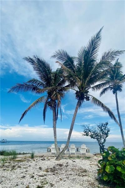 8315 Main St, Bokeelia, FL 33922 Photo