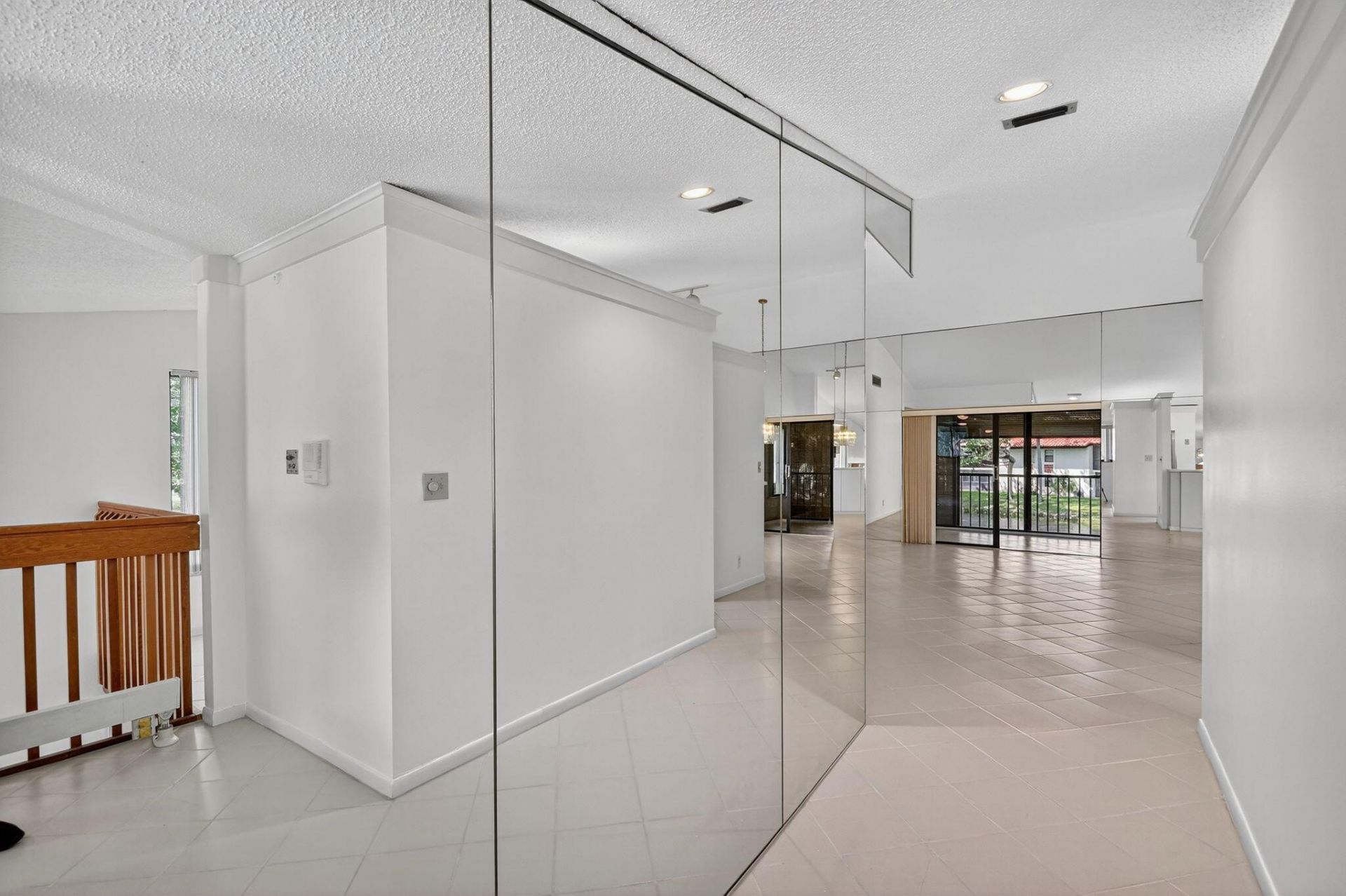 10631 Ocean Palm Way, Unit 202, Boynton Beach, FL 33437 Photo