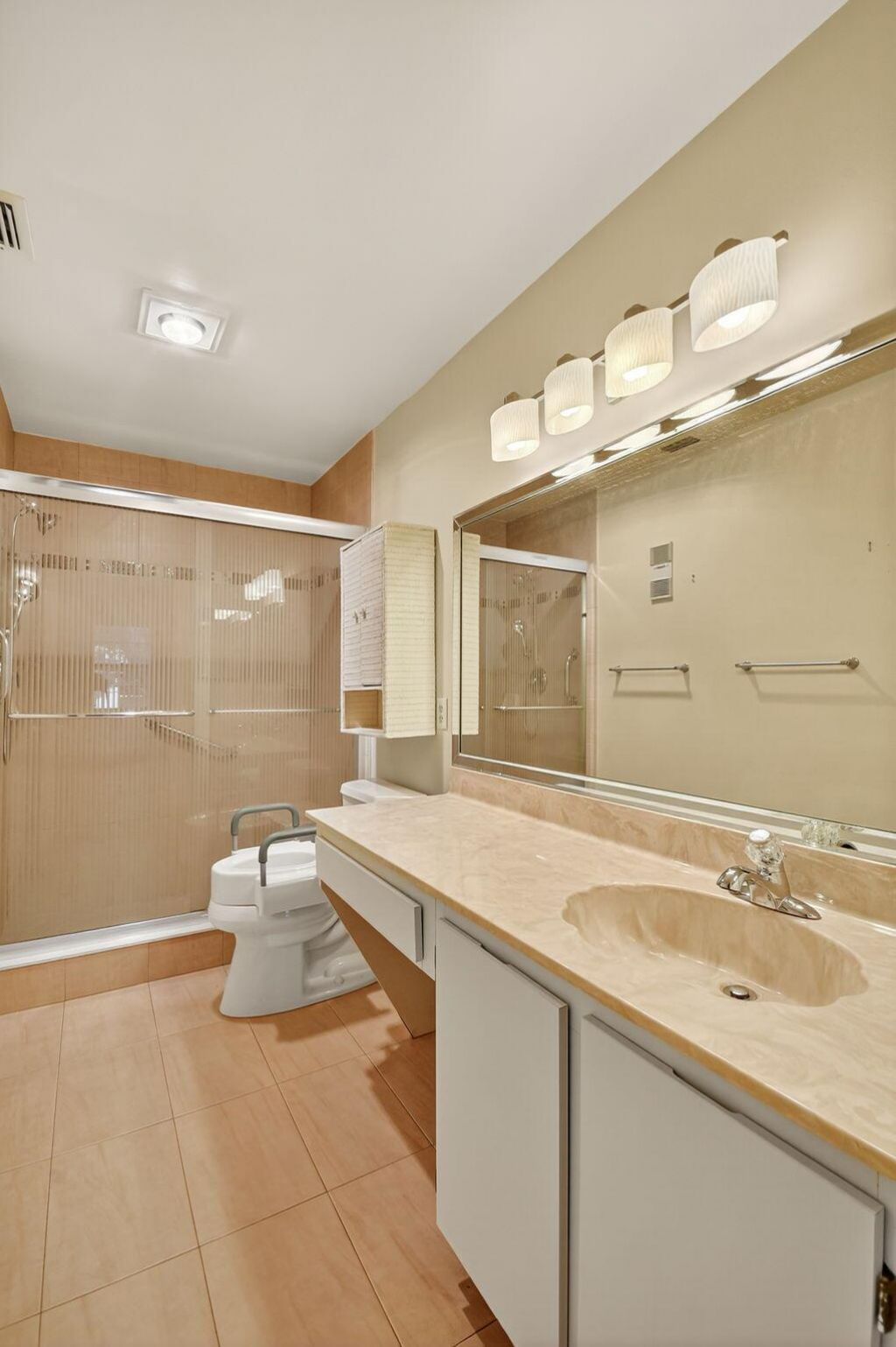 10631 Ocean Palm Way, Unit 202, Boynton Beach, FL 33437 Photo