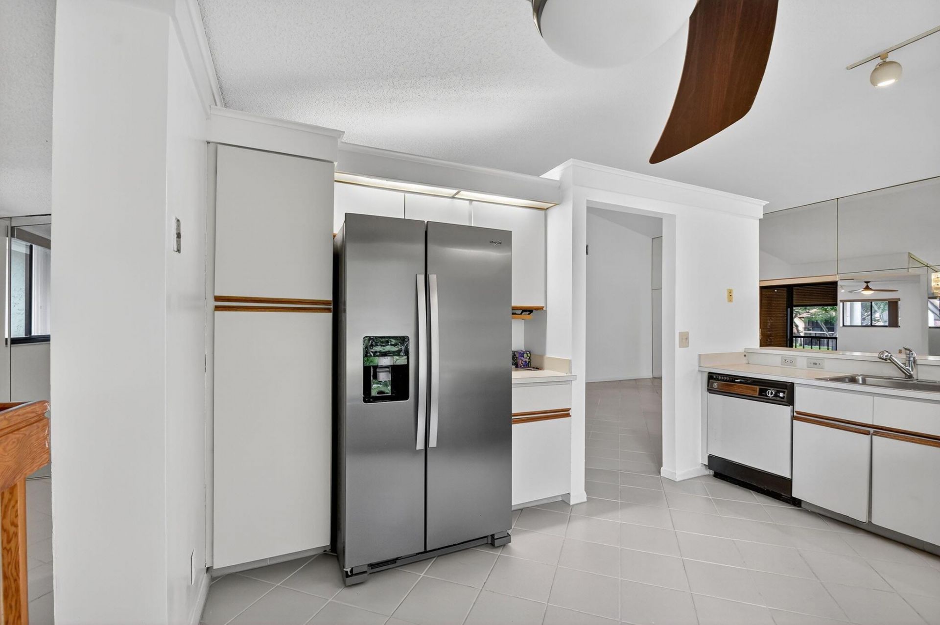 10631 Ocean Palm Way, Unit 202, Boynton Beach, FL 33437 Photo