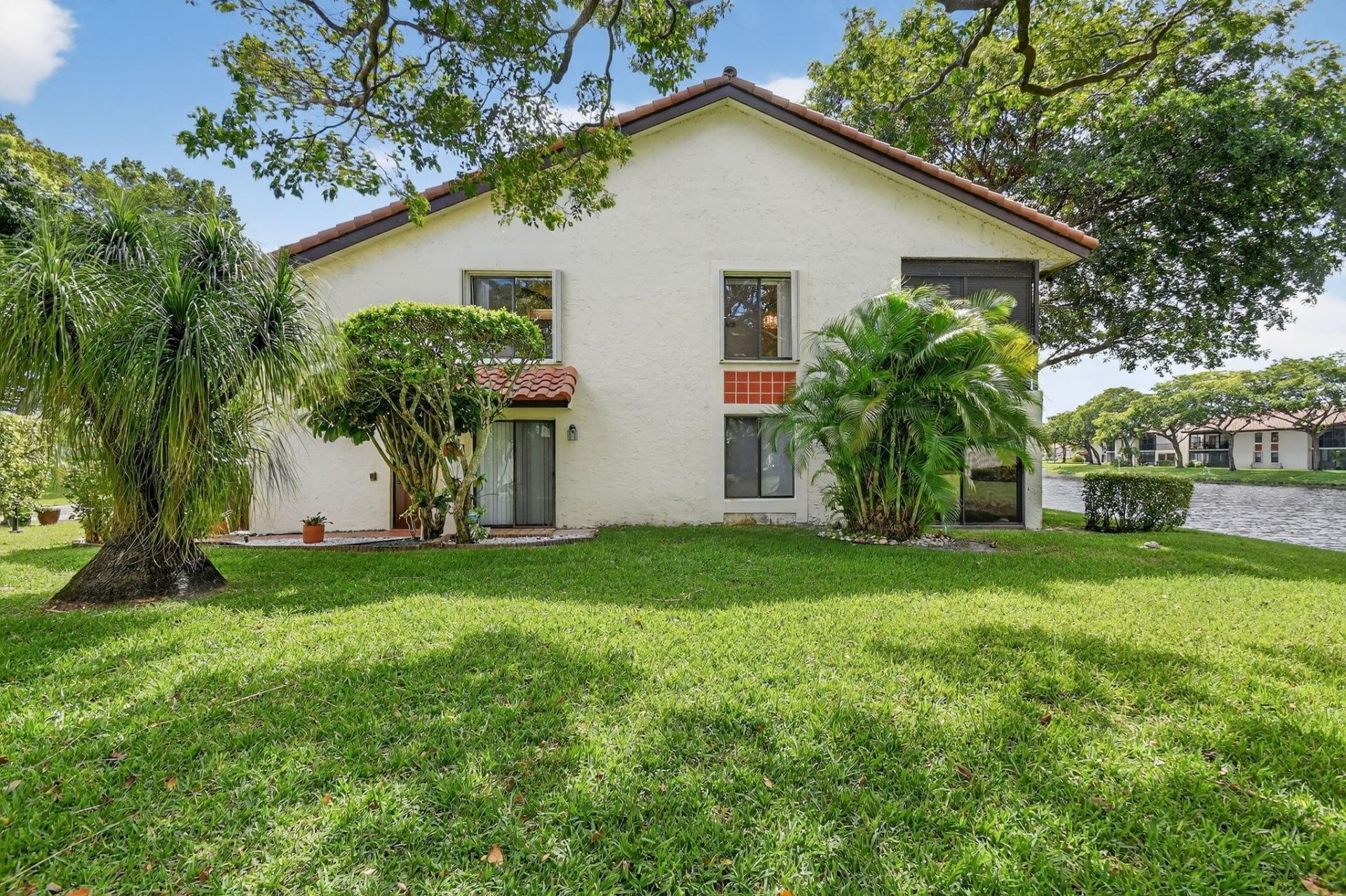 10631 Ocean Palm Way, Unit 202, Boynton Beach, FL 33437 Photo