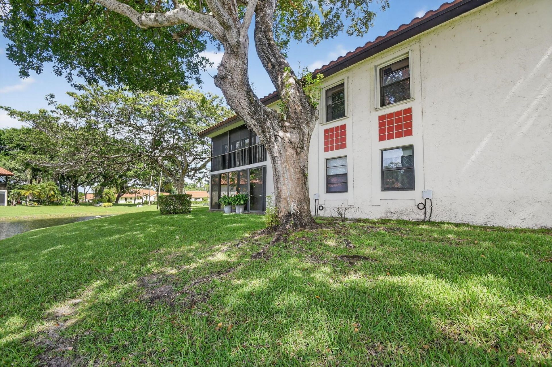 10631 Ocean Palm Way, Unit 202, Boynton Beach, FL 33437 Photo