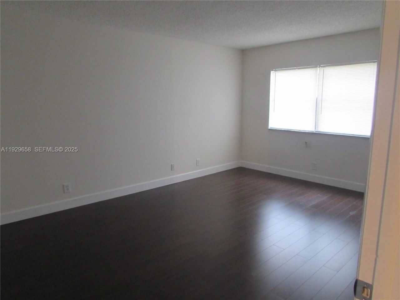 200 Lakeview Dr, Unit 108, Weston, FL 33326 Photo