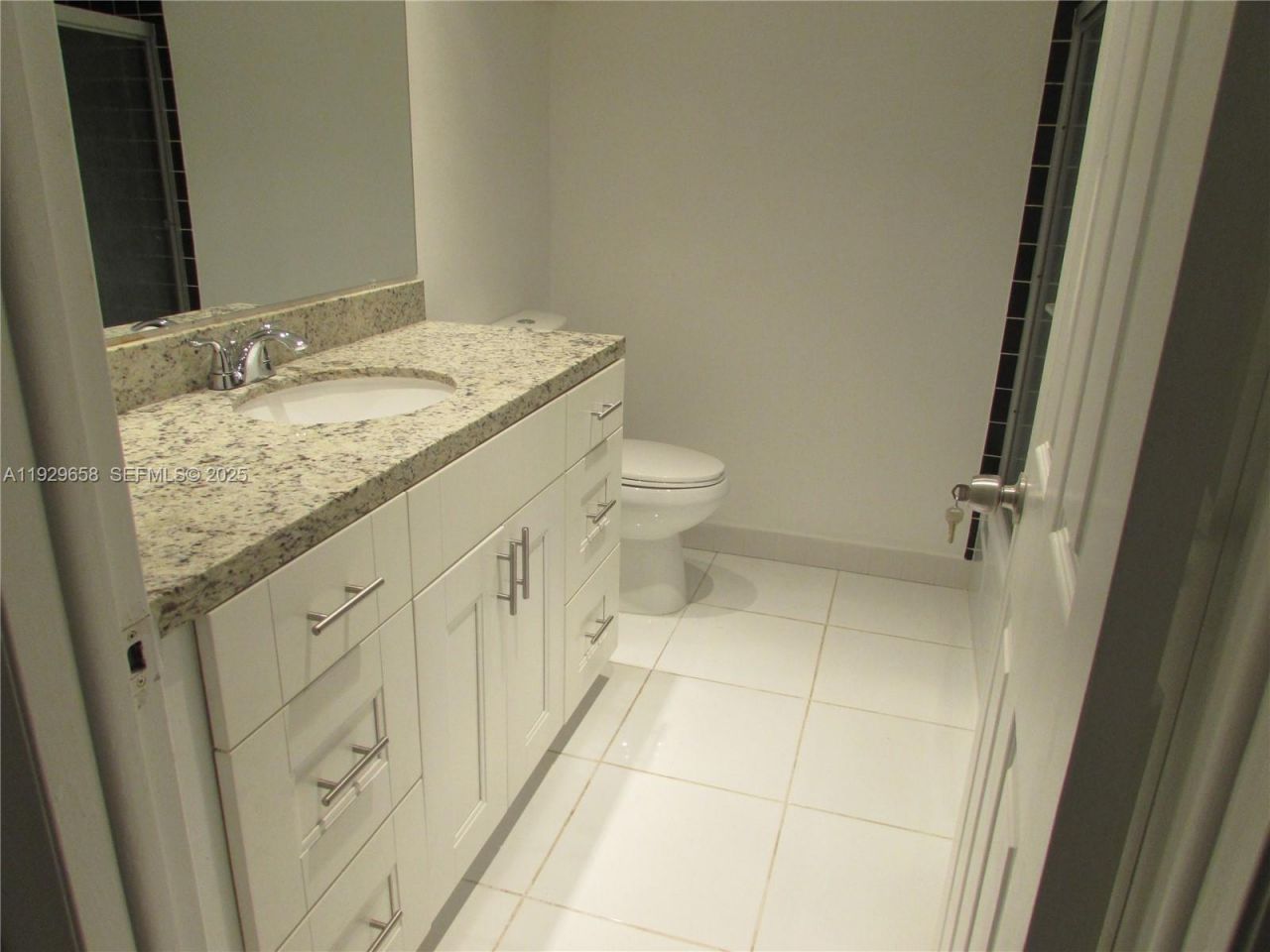 200 Lakeview Dr, Unit 108, Weston, FL 33326 Photo